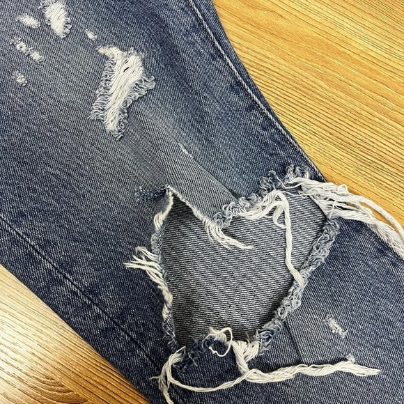 Levi's® Premium 501® Skinny Distressed - Size 26 - Picture 7 of 10